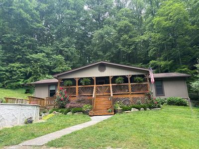 556 Racking Rock Rd