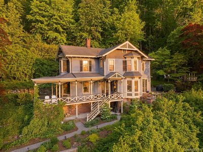 215 River Road