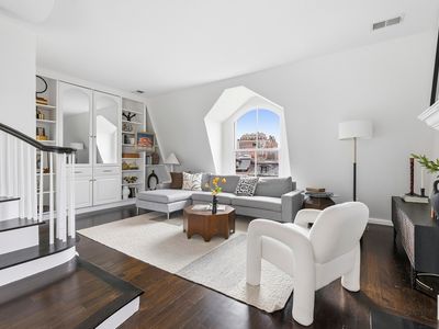 124 Beacon St #Penthouse 1