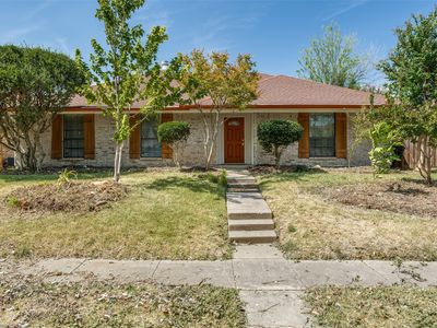 3806 Bellaire Dr