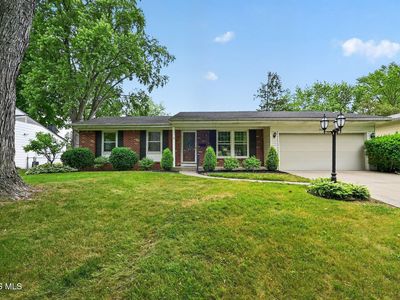 2420 Country Squire Ln