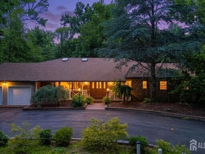 109 Fresh Ponds Rd