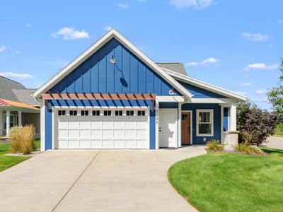 8186 Shooting Star Ln