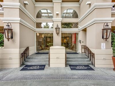 3225 Turtle Creek Blvd #640