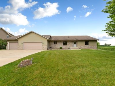 1555 Greenleaf Rd