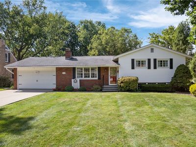 828 Eastview Ave