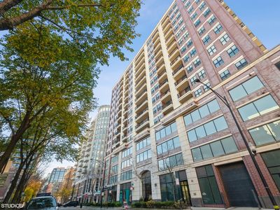 451 W Huron St Unit 804