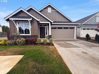 614 SW 49th Dr