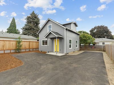 10482 SE Liebe St #B