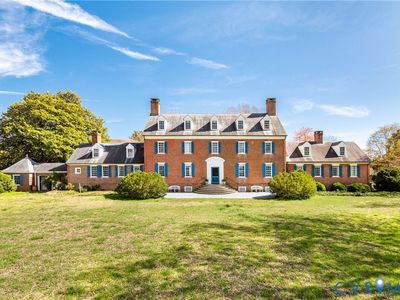 505 Manor House Ln