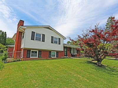 2198 Garden Springs Dr