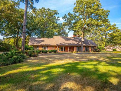 8 Southern Pines Dr