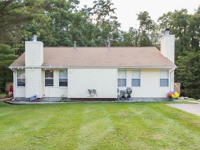 Property at 11282 Lake Forest Dr, Pinckney, MI