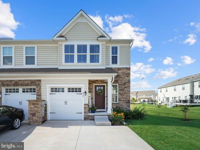 Property at 816 Llanelli Dr, Middletown, DE