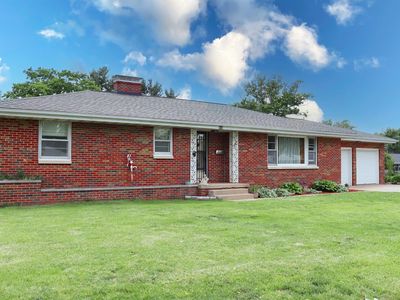 410 Wilshire Dr