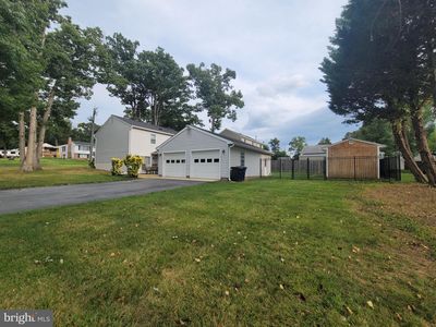 9300 N Laurel Rd