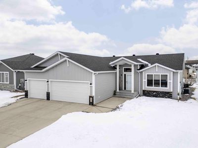 1233 29th Ave W