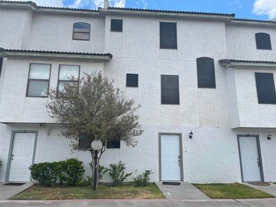 100 W Village Blvd APT 3