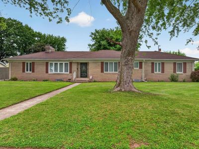 3132 Fairview Ave