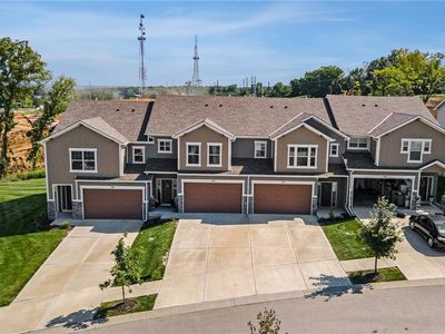Property at 7301 Aaron St, Parkville, MO