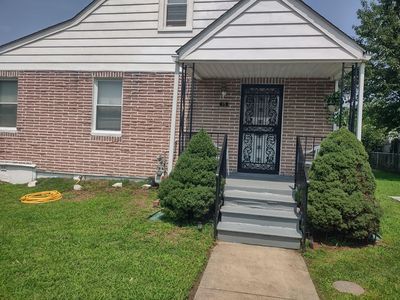 15 Riverside Rd