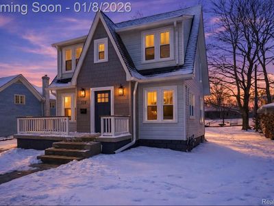 317 W Saint Clair St