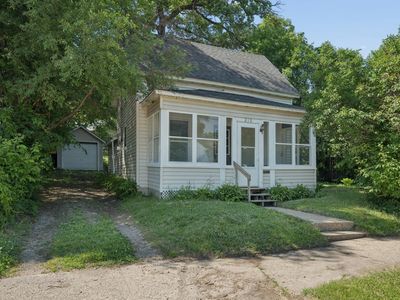 210 Willow St