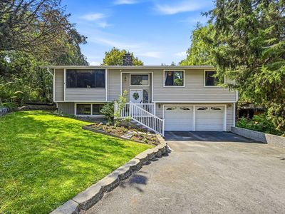 625 SE Highland Way