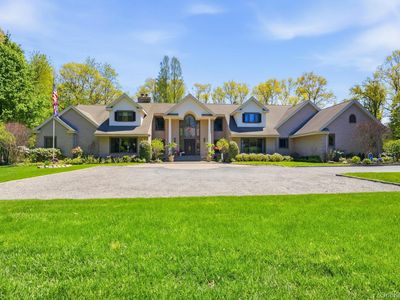 10 Fox Meadow Lane