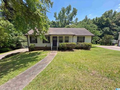 2813 Wood Dr NE