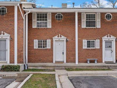 357 Monroe Blvd APT 5