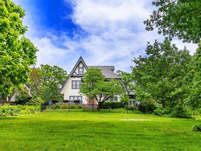 203 Tonawanda Dr
