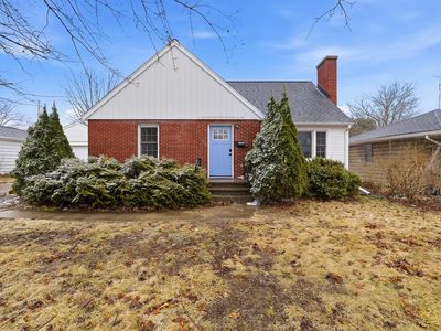 242 Wisconsin STREET