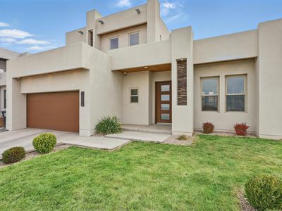 7523 Eagle Rock Ave NE