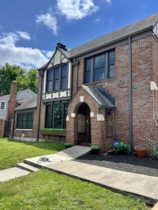 427 Haynes St