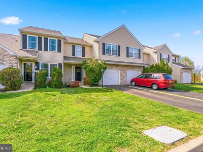 1437 Hillcrest Ct