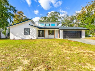 3307 E Oak Island Drive