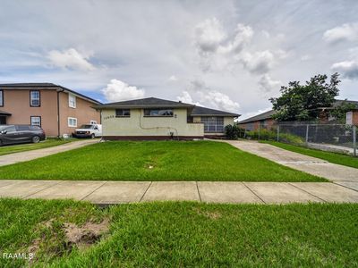 13634-36 N Lemans St
