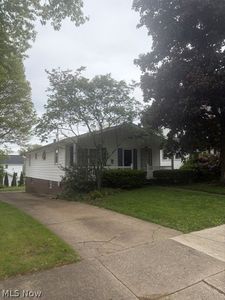 852 Phillips Rd NE
