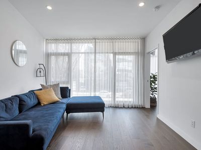 179 Woodpoint Rd APT 2C