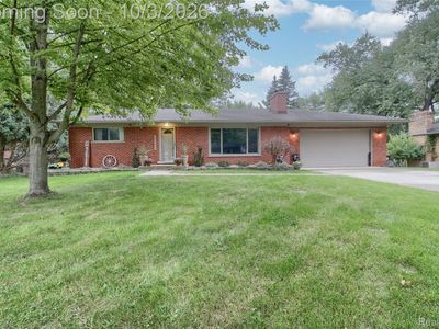 23805 Huron River Dr