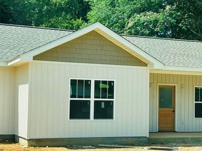 1408 Maple Dr NW