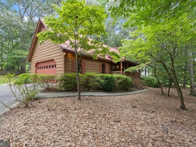 2932 Village Dr