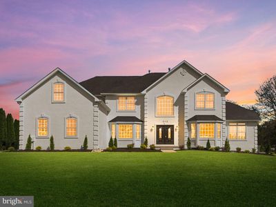 212 Eagle Ct