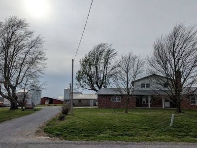 2143 N Bottoms Rd