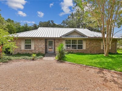 5100 Enchanted Oaks Dr