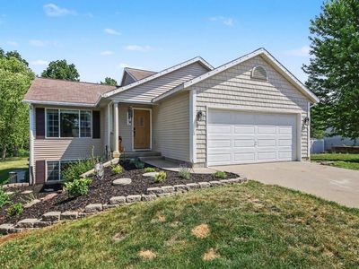 2227 Avalon View Dr NE