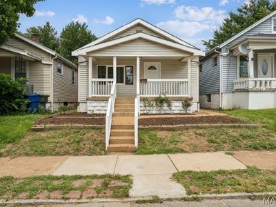 3851 Neosho St