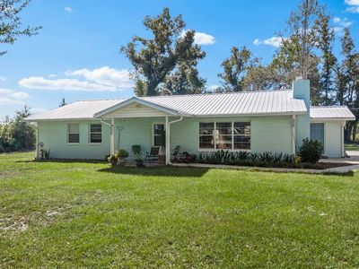 323 SW Lewis Ln