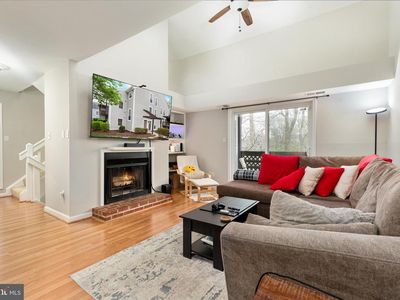 10198 Oakton Terrace Rd